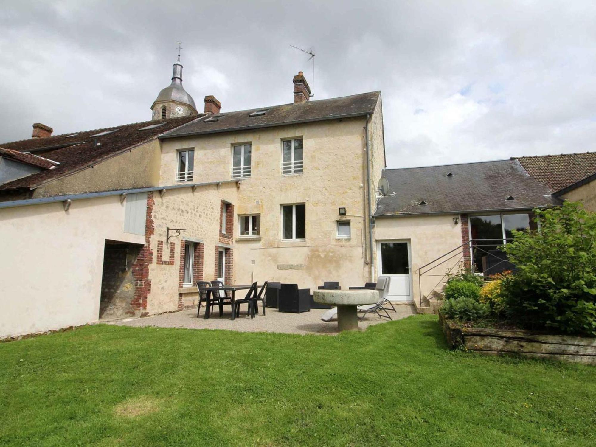 Maison Percheronne Spacieuse Avec Billard, Babyfoot, Et Jardin Clos, Animaux Bienvenus ! - Fr-1-497-65 La Mesniere Exterior photo